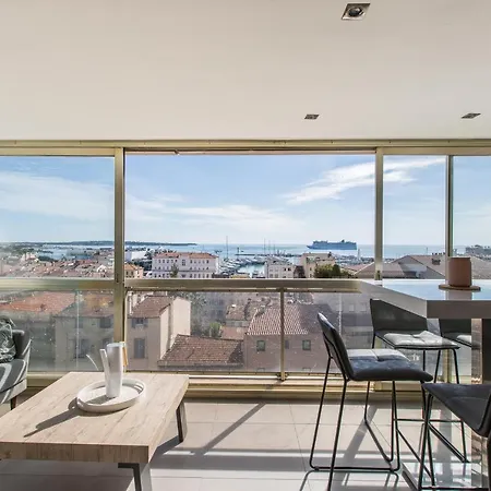 Apartment Lb Vacation I Admire Panoramic Ocean Views Through Walls Of Windows Cannes